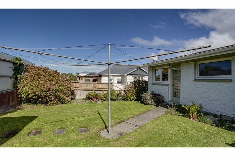 Photo of property in 2/4 Cain Street, Parkside, Timaru, 7910