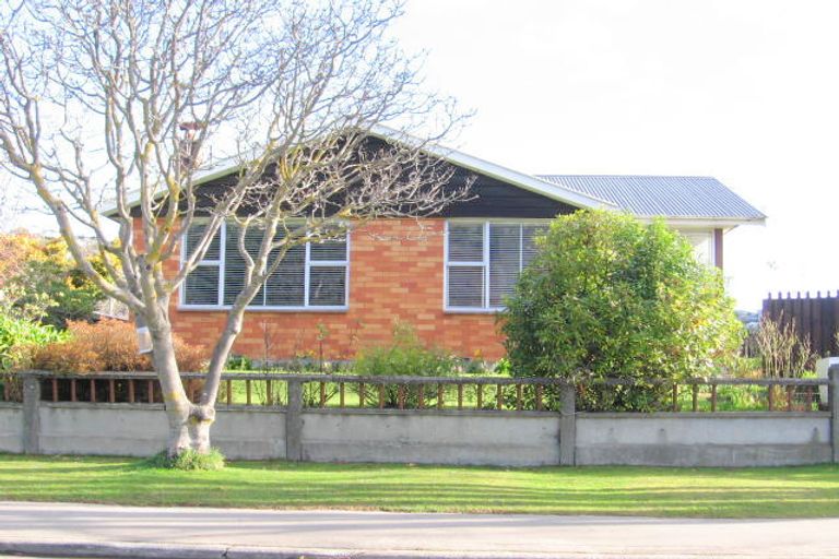Photo of property in 12 Bowenvale Avenue, Cashmere, Christchurch, 8022
