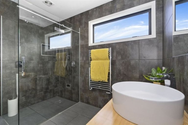 Photo of property in 69a Beachville Road, Redcliffs, Christchurch, 8081