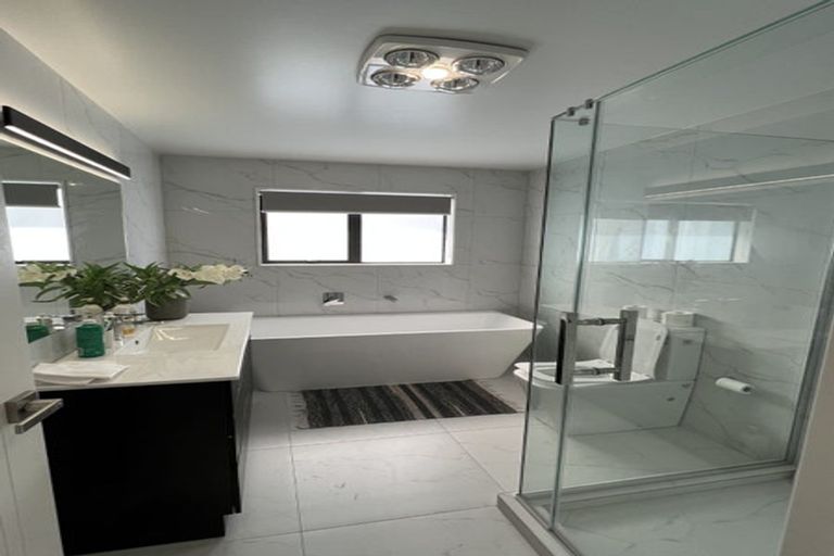 Photo of property in 92 Ksenia Drive, Flat Bush, Auckland, 2019