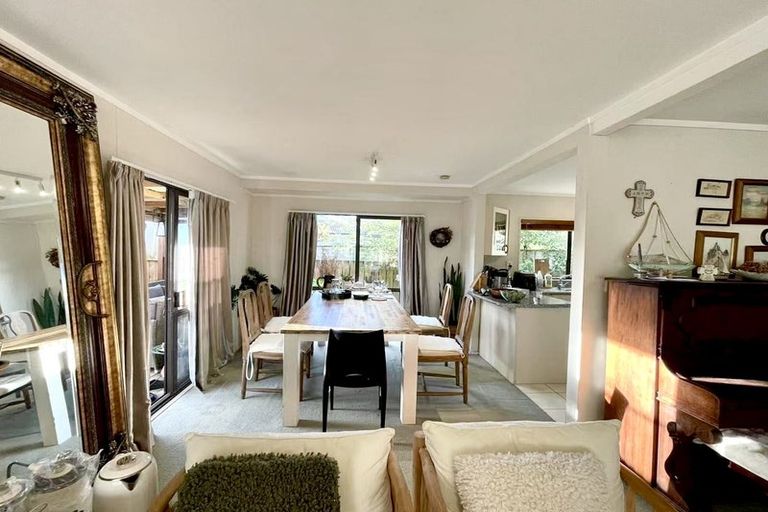 Photo of property in 2/53 Frank Nobilo Drive, Golflands, Auckland, 2013