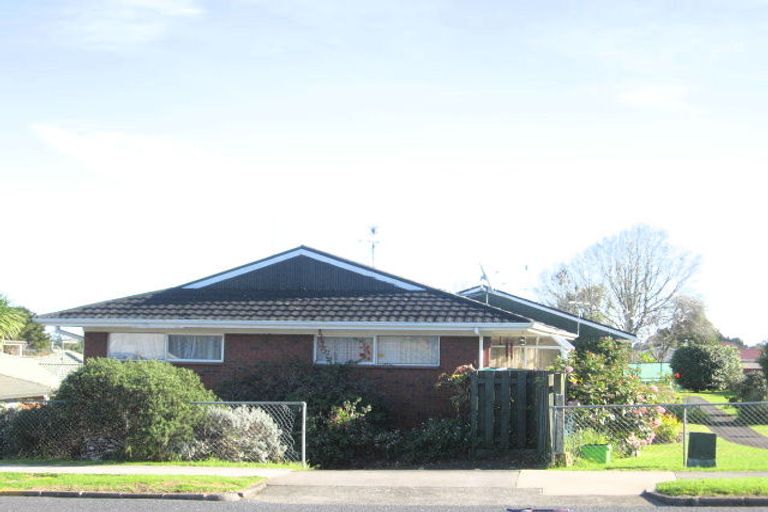 Photo of property in 3/111 Great South Road, Manurewa, Auckland, 2102