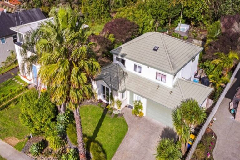 Photo of property in 32 Kate Sheppard Avenue, Torbay, Auckland, 0630