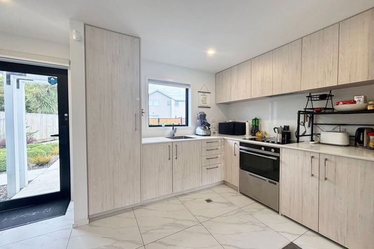 Photo of property in 3/3 Matata Place, Dallington, Christchurch, 8061