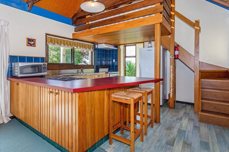 Photo of property in 10 Robyn Crescent, Hahei, Whitianga, 3591