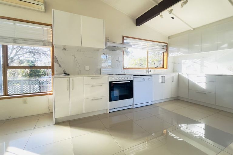 Photo of property in 52 Hope Farm Avenue, Pakuranga Heights, Auckland, 2010