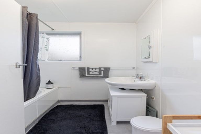 Photo of property in 179 Hakanoa Street, Huntly, 3700