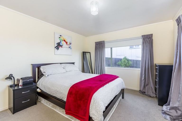 Photo of property in 2/287 Vipond Road, Stanmore Bay, Whangaparaoa, 0932