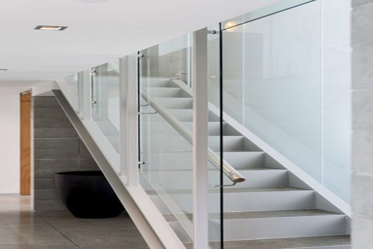 Photo of property in 60 Aikmans Road, Merivale, Christchurch, 8014