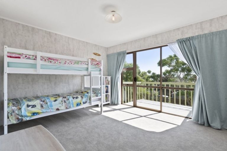 Photo of property in 5 Ladies Mile, Manly, Whangaparaoa, 0930