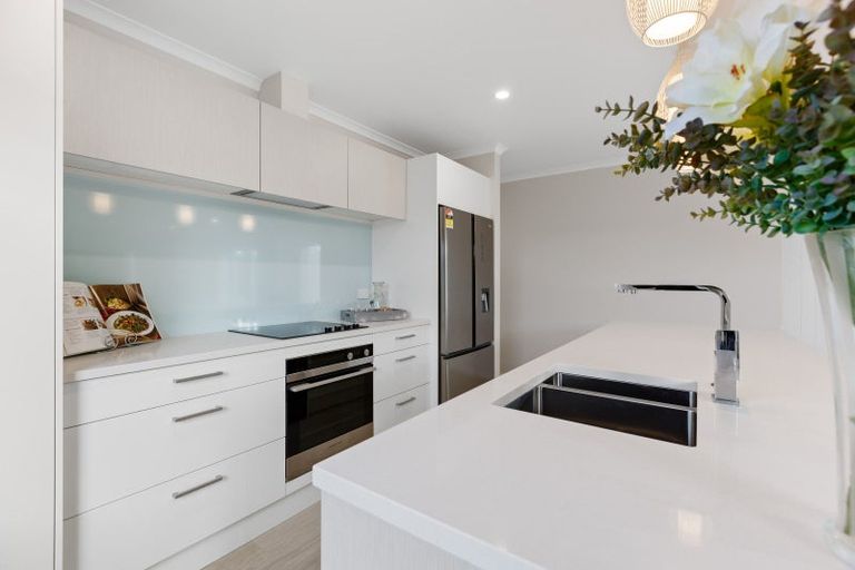 Photo of property in 18 Roka Street, Bell Block, New Plymouth, 4312