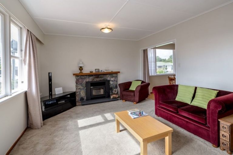 Photo of property in 33 Fergusson Street, Solway, Masterton, 5810