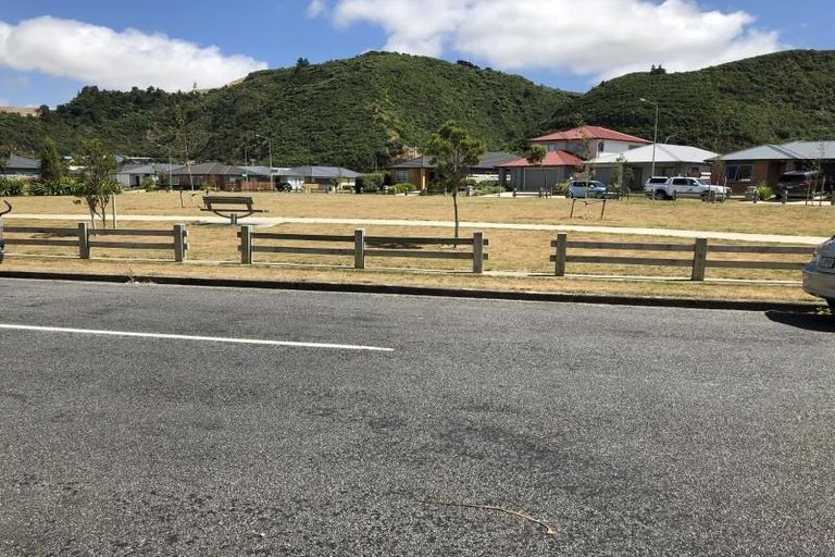 Photo of property in 67 Farmer Crescent, Taita, Lower Hutt, 5011