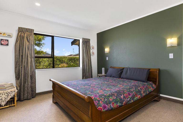 Photo of property in 83 Harvey Street, Waipahihi, Taupo, 3330