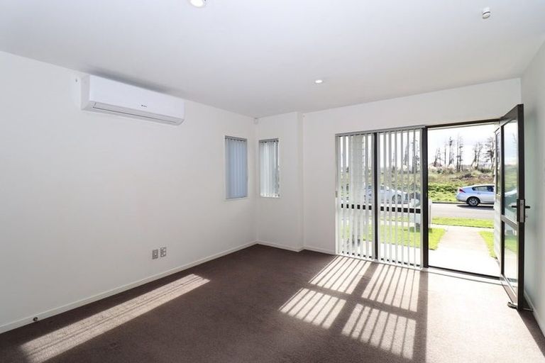 Photo of property in 73 Tribute Loop, Takanini, 2112