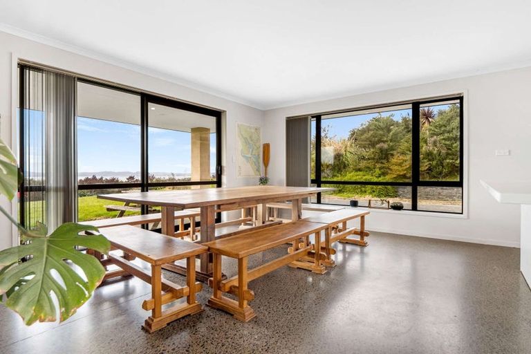 Photo of property in 103 Mcleod Road, South Head, Helensville, 0874