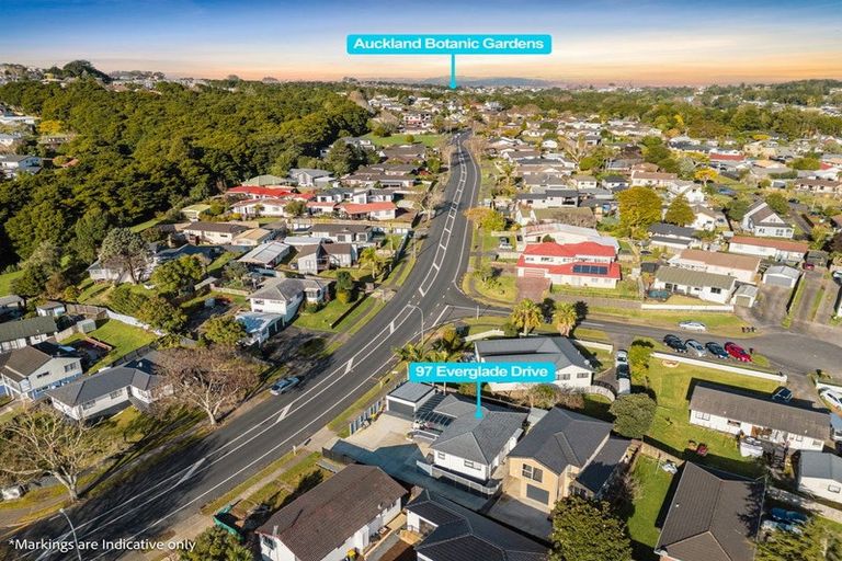 Photo of property in 97 Everglade Drive, Totara Heights, Auckland, 2105