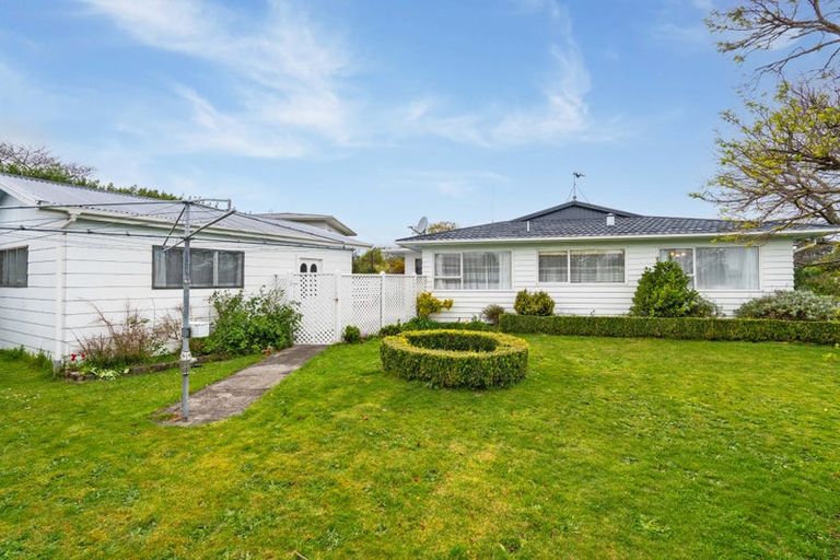 Photo of property in 4 Fairbrother Street, Carterton, 5713