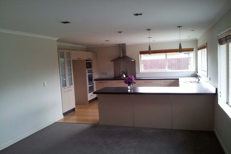 Photo of property in 11 Foresters Crescent, Parklands, Christchurch, 8083