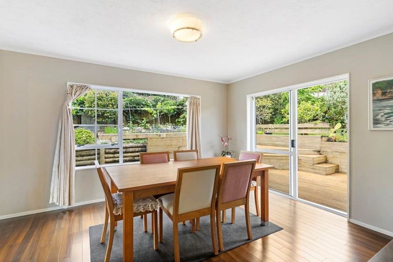 Photo of property in 13 Delisle Place, Windsor Park, Auckland, 0632