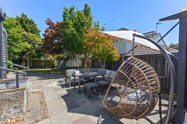 Photo of property in 8 Winara Avenue, Waikanae, 5036