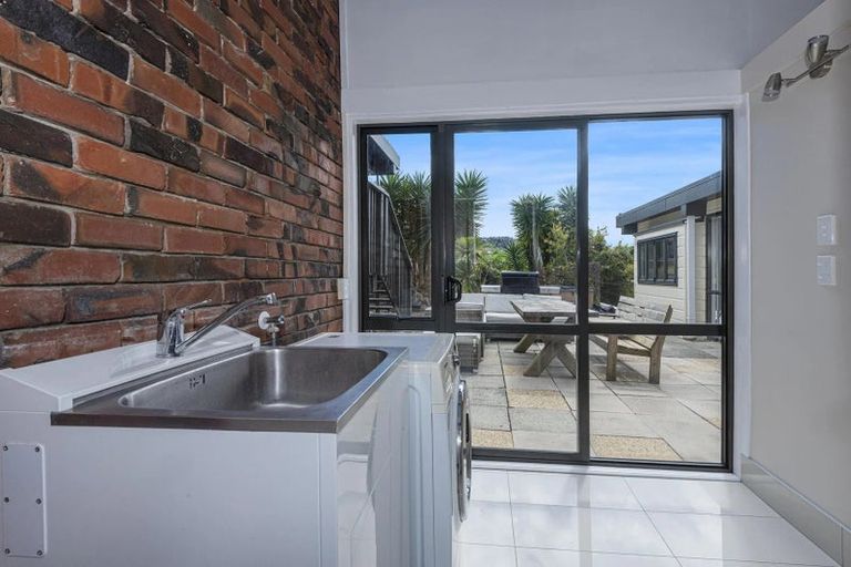 Photo of property in 17 Kowhai Park Road, Maunu, Whangarei, 0110