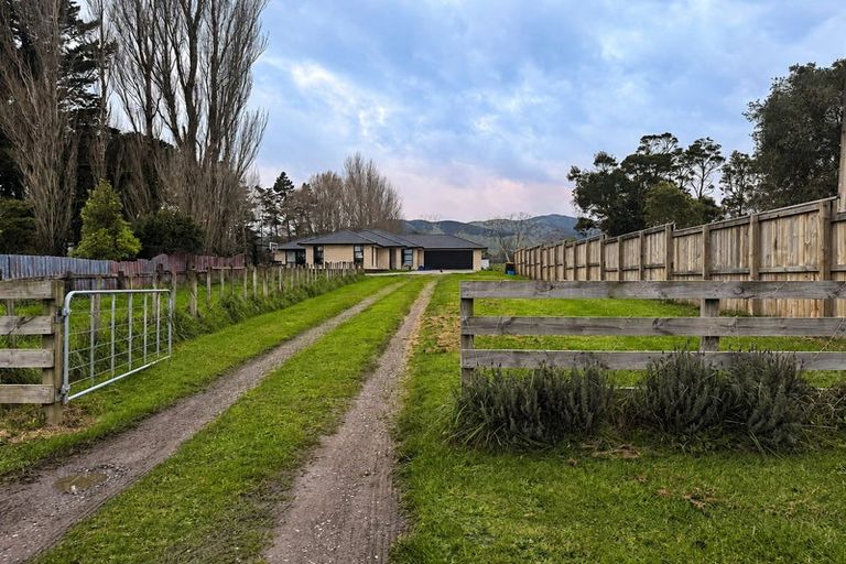 Photo of property in 24 Rewarewa Street, Owhata, Rotorua, 3010