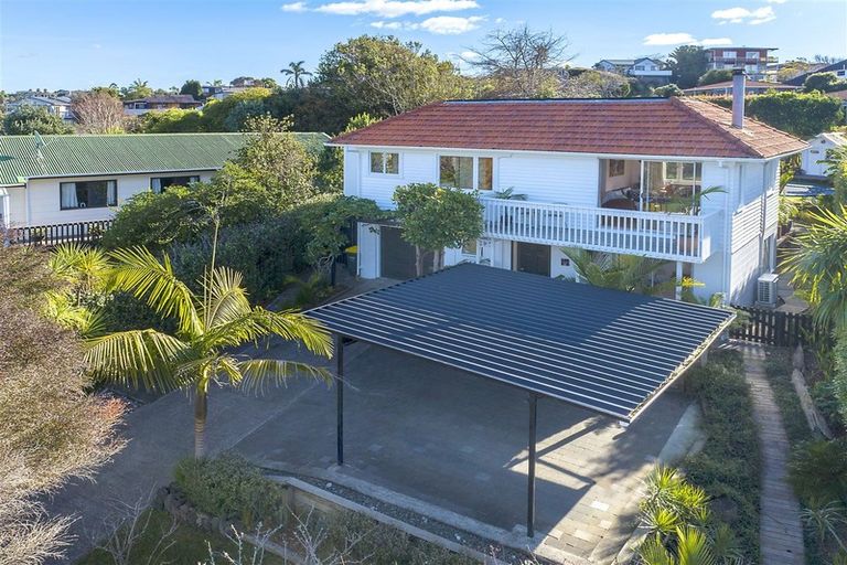 Photo of property in 88 Rosario Crescent, Red Beach, 0932