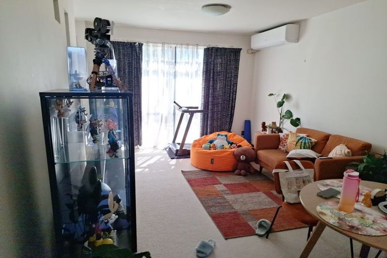 Photo of property in 84/2 Armoy Drive, East Tamaki, Auckland, 2016