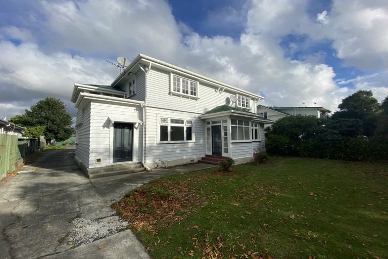 Photo of property in 24 Fitchett Street, Palmerston North, 4410