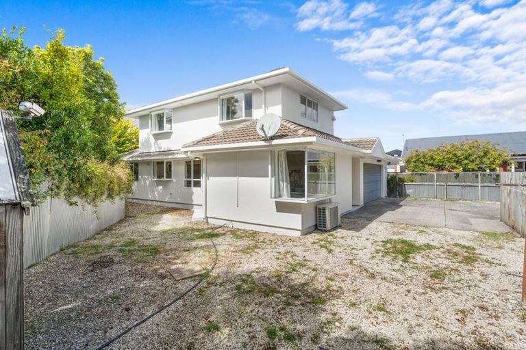 Photo of property in 42 Waimairi Road, Upper Riccarton, Christchurch, 8041