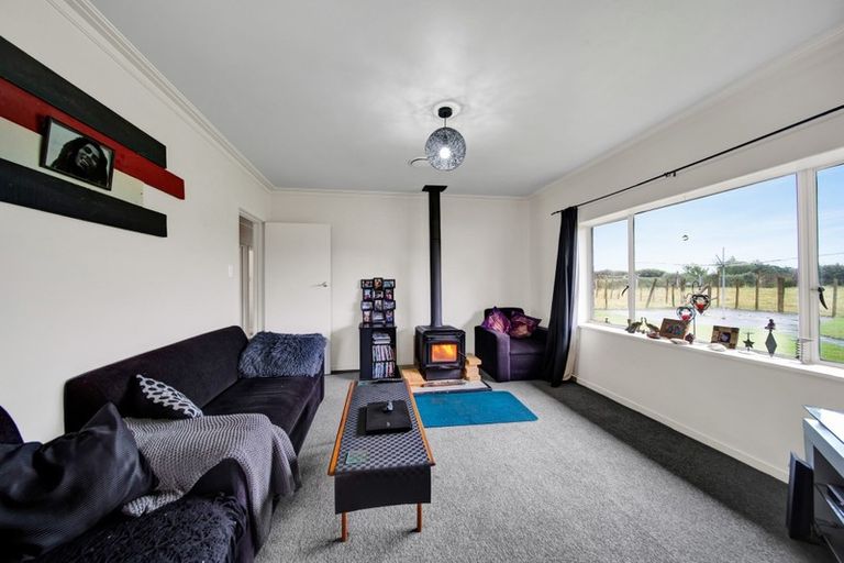 Photo of property in 49 Castle Street, Eltham, 4322