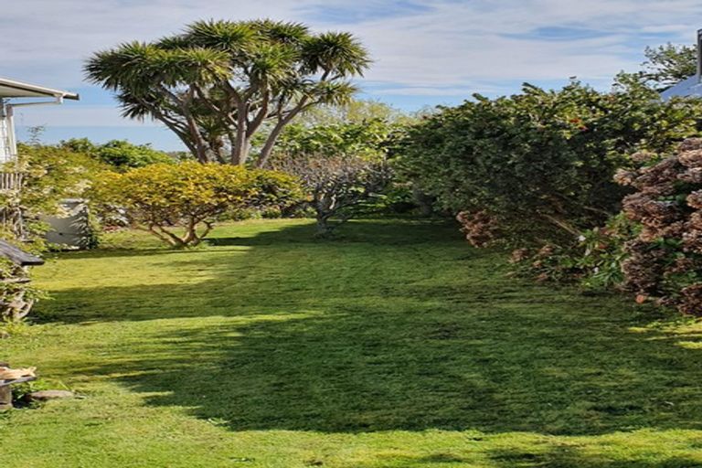 Photo of property in 37 Oriwa Crescent, Otaki, 5512