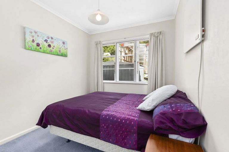 Photo of property in 353 Main Road, Tawa, Wellington, 5028