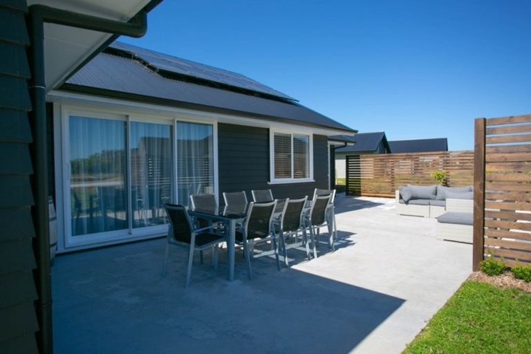 Photo of property in 51 Mike Smith Drive, Cambridge, 3434