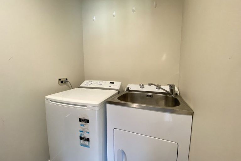 Photo of property in 8 Sylvan Street, Lake Hayes, Queenstown, 9304