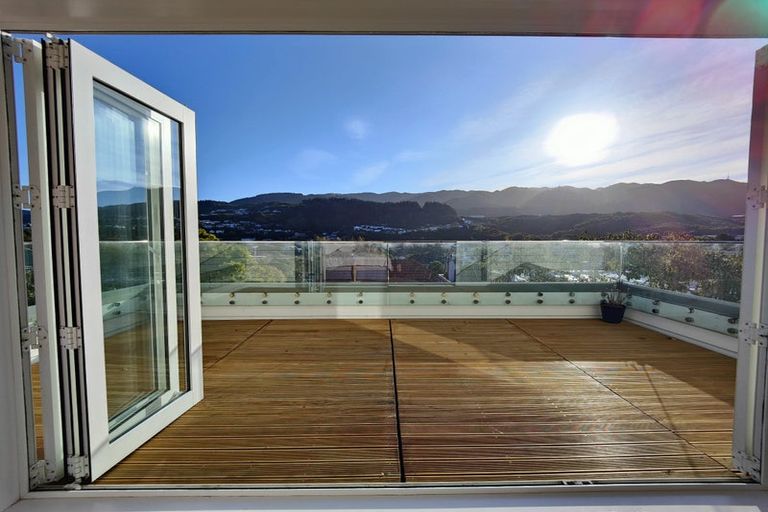 Photo of property in 18a Handyside Street, Tawa, Wellington, 5028