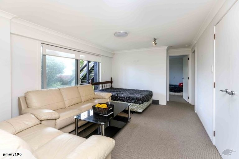Photo of property in 129 Pendarves Street, New Plymouth, 4312