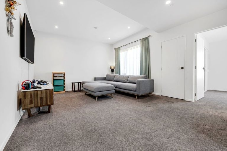 Photo of property in 10 Koropiko Lane, Flat Bush, Auckland, 2019