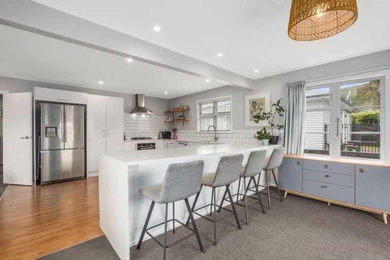 Photo of property in 5 Dunn Street, Wainuiomata, Lower Hutt, 5014