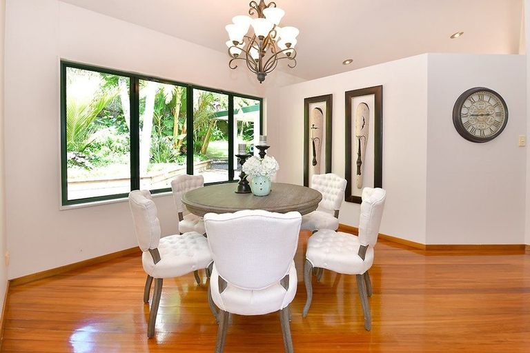 Photo of property in 16 Dee Place, Torbay, Auckland, 0630