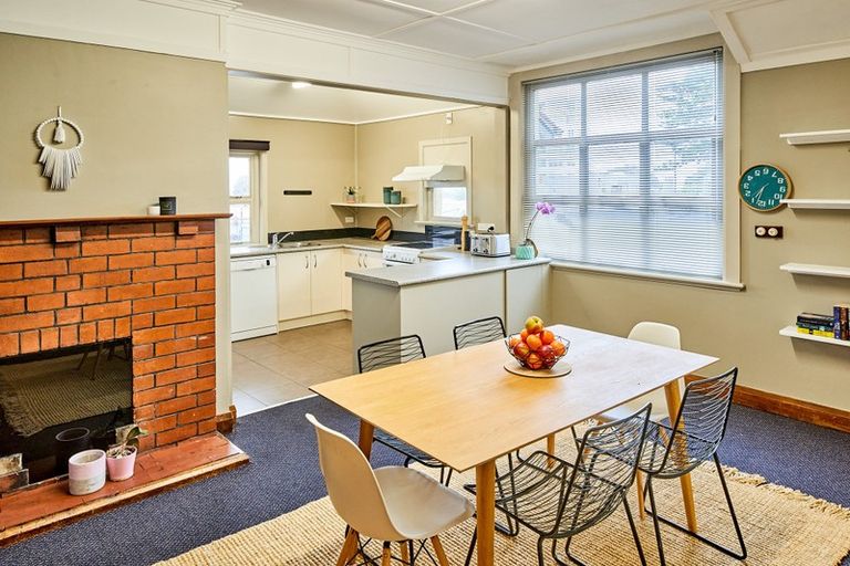 Photo of property in 148-150 Muritai Road, Eastbourne, Lower Hutt, 5013