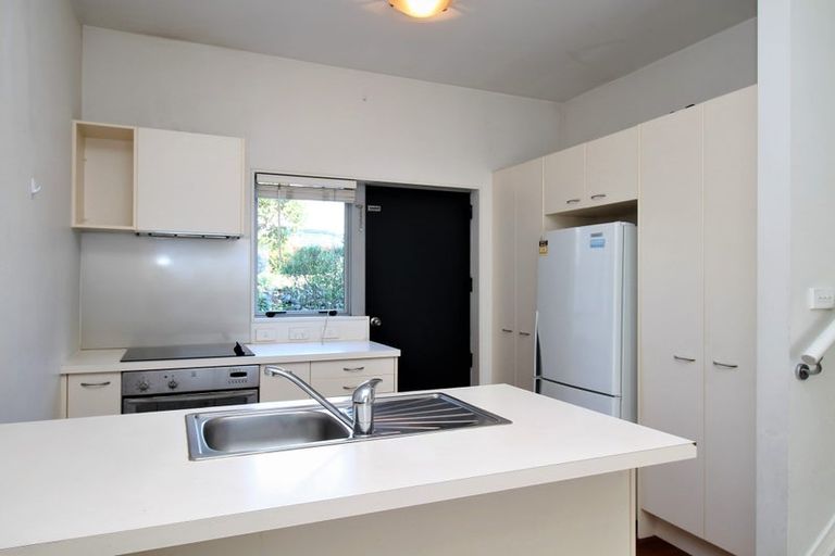 Photo of property in 2/7 Kelvin Hart Drive, East Tamaki, Auckland, 2013