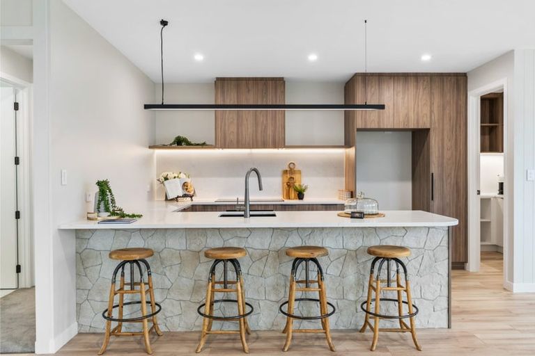 Photo of property in 4 Nau Mai Road, Clevedon, 2582