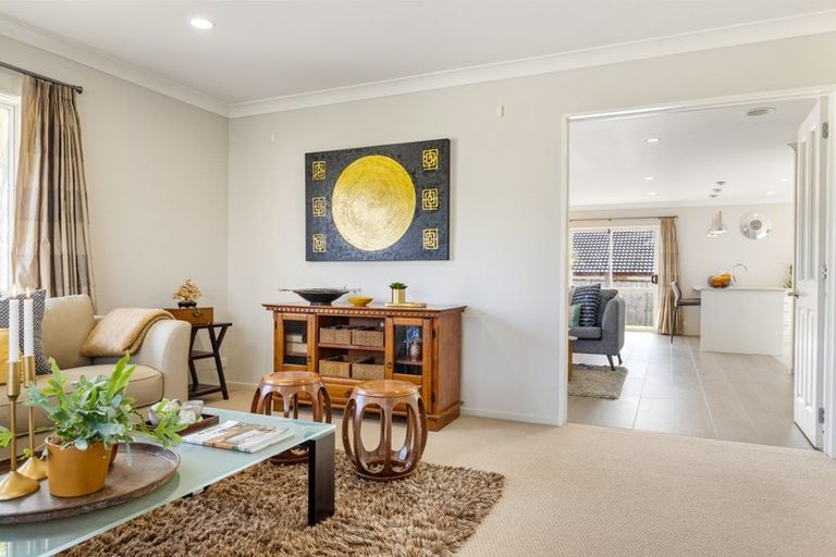 Photo of property in 51 William Gamble Drive, Greenhithe, Auckland, 0632