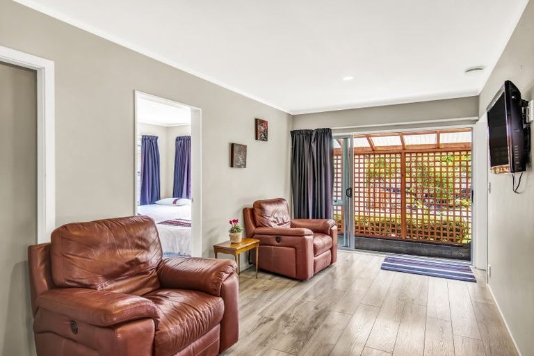 Photo of property in 64 Poplar Avenue, Raumati South, Paraparaumu, 5032