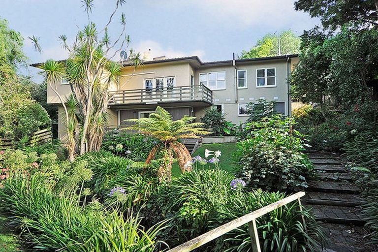 Photo of property in 1 Lancewood Lane, Roslyn, Palmerston North, 4414
