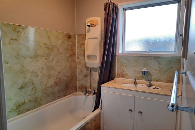 Photo of property in 466 Swanson Road, Ranui, Auckland, 0612