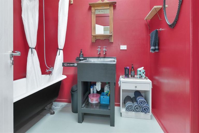 Photo of property in 310 Mackenzies Road, Waipara, Amberley, 7483