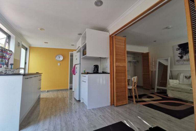 Photo of property in 22 Amherst Place, Albany, Auckland, 0632